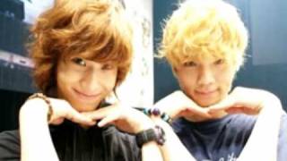 SHINee -  Graze with lyrics