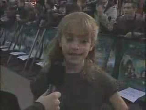 download lagu mp3 mp4 Emma Watson Brother Harry Potter, download lagu Emma Watson Brother Harry Potter gratis, unduh video klip Emma Watson Brother Harry Potter