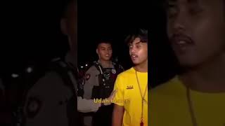 Download lagu keliru di tanya bu polwan sampe salting, suda salah di bikin gerogi lagi😂😂 mp3