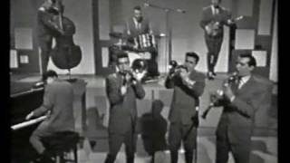 Kenny Ball & his Jazzmen LIVE - "Green Leaves Of Summer"