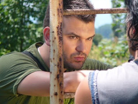 Svetozar Hristov & Lora Vladova - Nova Pesen Neromantichna (feat. Ustata)