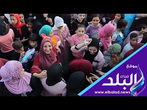 وصلة رقص على الحالة جات بميدان مصطفي محمود احتفالا بالعيد