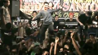 Download lagu Uut Selly ● Goyang Morena ● Joget Kawin Hot 2015 Terbaru mp3