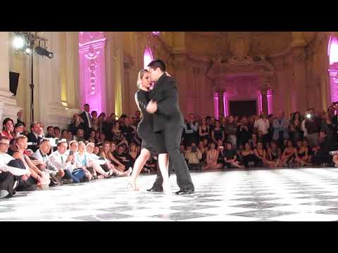  Carlos Espinoza  and  Noelia Hurtado Pitruzzella  are  dancing  to  the  tango  "  Chique  "  by  Osvaldo Pugliese  at  Torino Tango Festival  in  2019