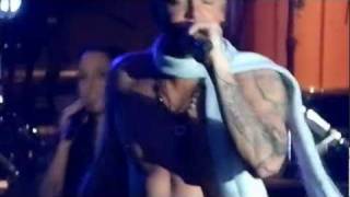 Beso de desayuno-Calle 13 en Montevideo Uruguay