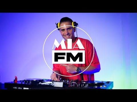 Chris Valencia | House/Techouse Mix | Co.Lab Studios Miami