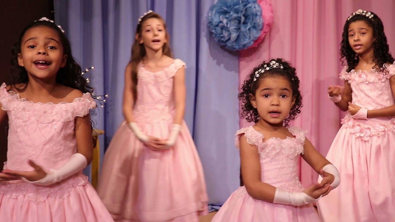 Deus nunca errou-Tia Edy (clipe oficial)