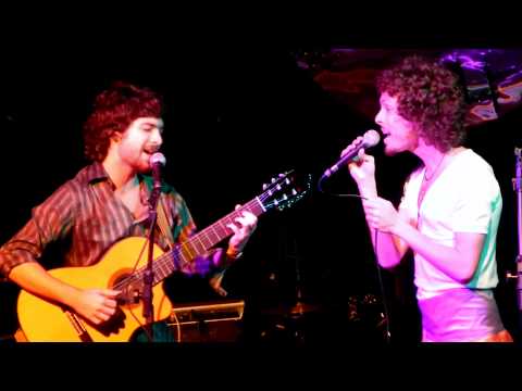 Leo Cavalcanti e Dani Black || Areia