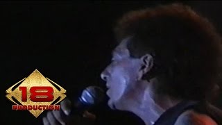 Download lagu God Bless - Panggung Sandiwara (Live Cirebon 16 Agustus 2006) mp3