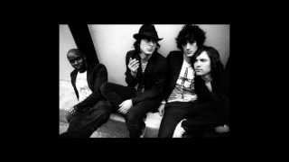 Dirty pretty things Doctors and Dealers