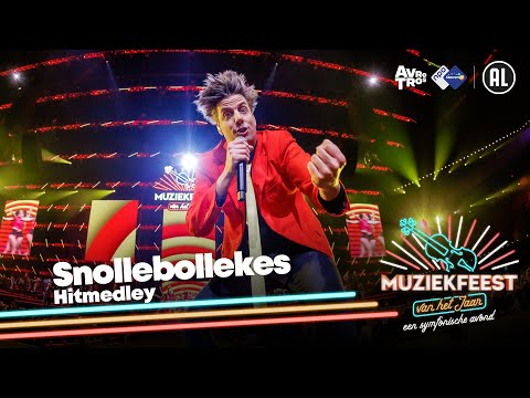 Snollebollekes - Hitmedley (met oa Links rechts & Vrouwkes) • Muziekfeest van het Jaar // Sterren NL