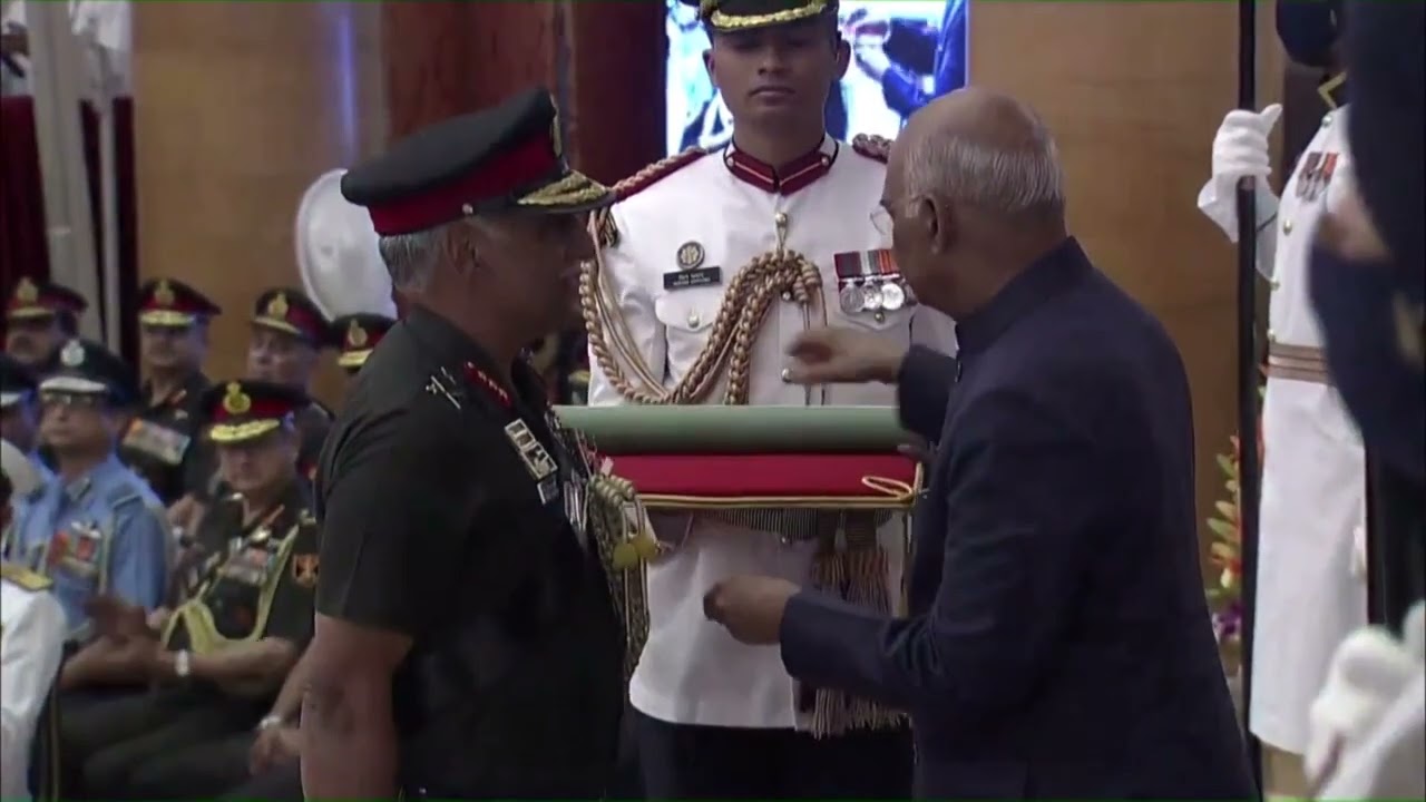 President Kovind presents Param Vishisht Seva Medal to Lieutenant General Manmohan Jeet Singh Kahlon