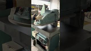 クリッカー裁断機の動画サムネイル
