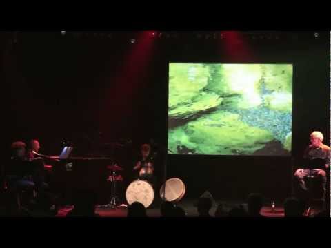 Le tapis des mousses M'enfuir  m'amuse