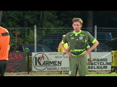 Erik Engelen supportert met Céderic Kochen (Genk VV)