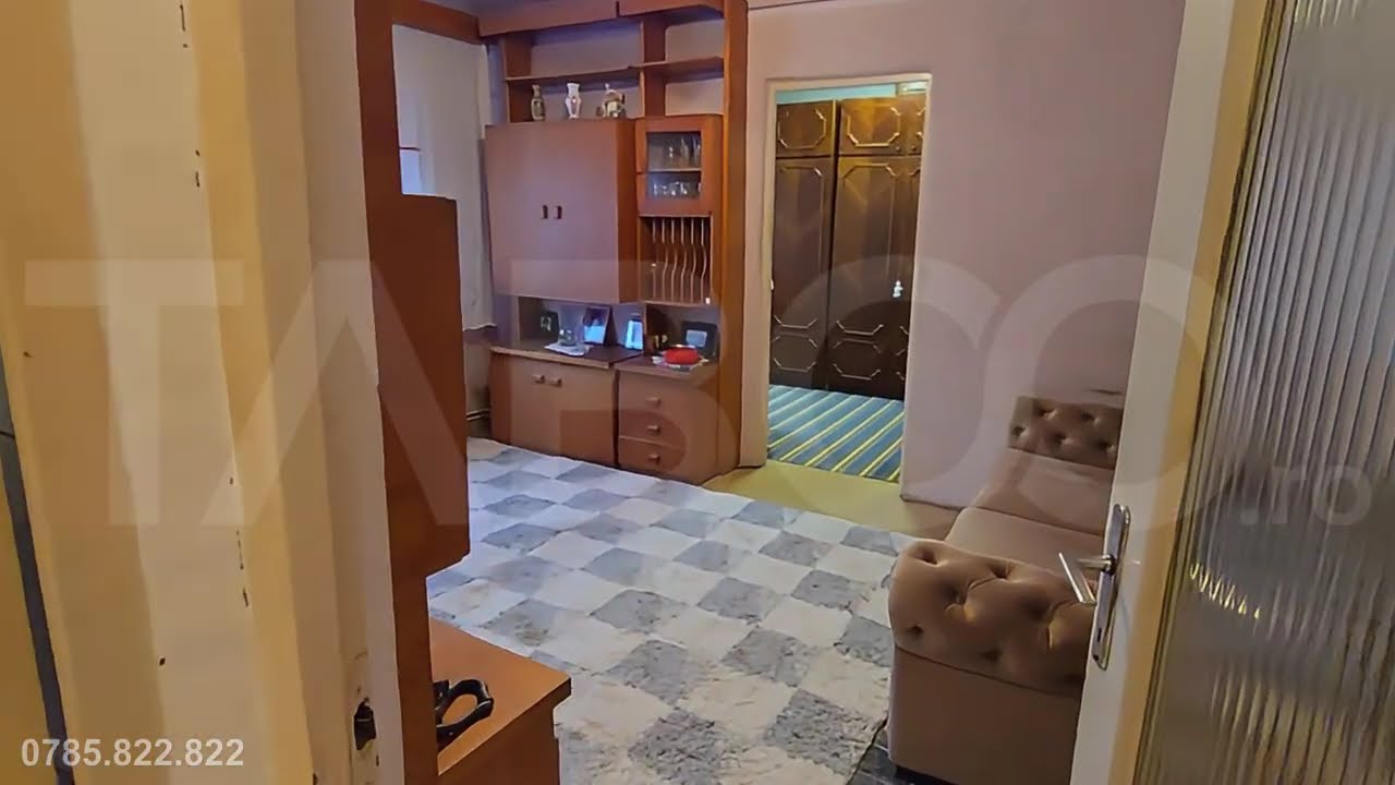Apartament 2 camere de vanzare etaj intermediar 36mp zona Vasile Aaron - Video