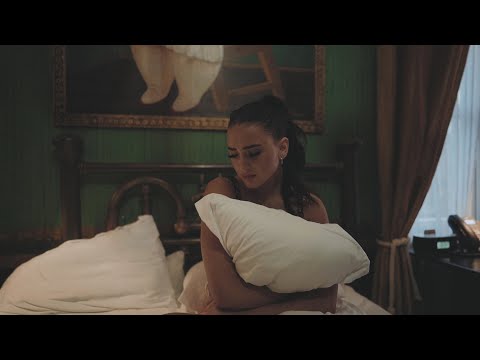 Manny Michaels - Hold Me (Official Video)