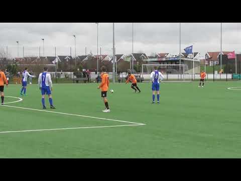 1 feb 2020 VV De Meern 2 - Elinkwijk 2 com 5-3 Keeper Elinkwijk alle moeite met vrije trap Moreno