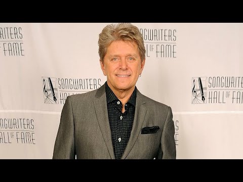 Peter Cetera Explains Why Chicago Couldn't Write Good Songs