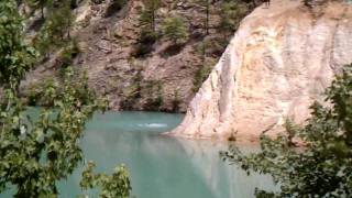 preview picture of video 'Cliff jumping at bluehole, Arkansas'