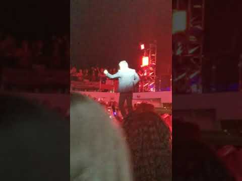 NKOTB Cruise 2017 Jordan dancing to Baby I Believe In You Blockhead Ball night