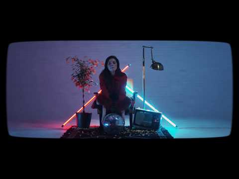 download lagu mp3 mp4 Elise Trouw Unraveling, download lagu Elise Trouw Unraveling gratis, unduh video klip Elise Trouw Unraveling