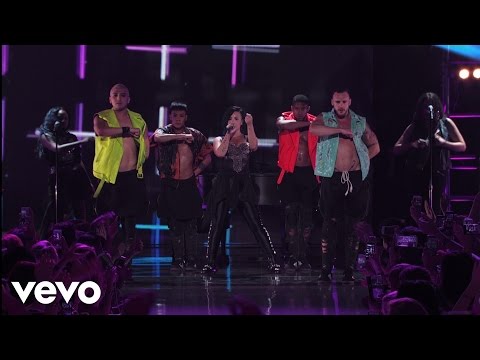 Demi Lovato - Neon Lights (Vevo Certified SuperFanFest)