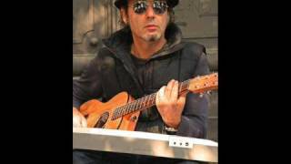 MUSICA RIBELLE - Luca Carboni