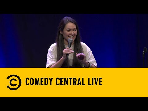 Non sopporto i gatti - Yoko Yamada - Comedy Central Live