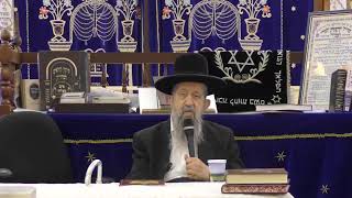 הרב בן ציון מוצפי • כפר סבא בית הכנסת אוהל רחל (הרב בן ציון מוצפי) - התמונה מוצגת ישירות מתוך אתר האינטרנט יוטיוב. זכויות היוצרים בתמונה שייכות ליוצרה. קישור קרדיט למקור התוכן נמצא בתוך דף הסרטון