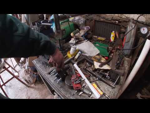 Converting Jaguar car prop shaft to 540 PTO hydraulic pump drive, for Kubota 130 back actor. Part  1