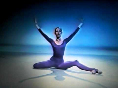 Mattox jazz dance technique, no. 34 "Roll the hip"