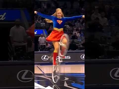 NBA Halftimeshow Dallas Mavericks! велосипед! #acrobat #bycicle#акробатика#gymnast#гимнастка#trick