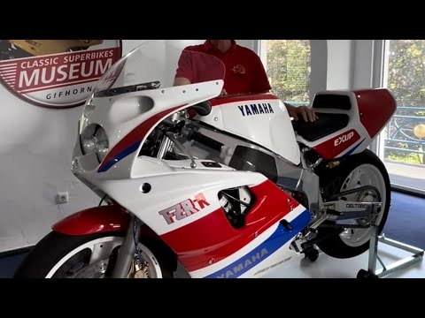Yamaha FZR 750R OW01