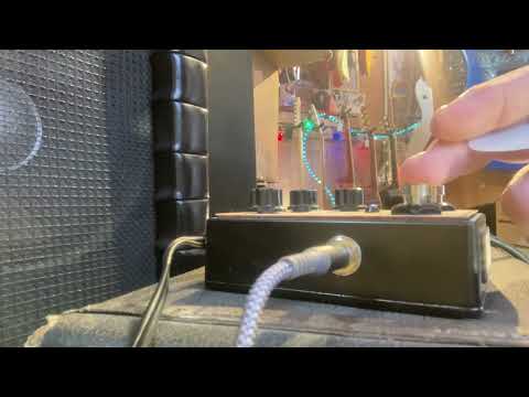 Locust Temple Crafts Insane High Gain Fuzz VIDEO WiLd! - Black Brown image 6