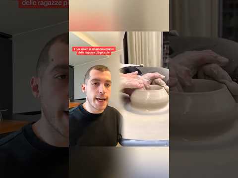 Gugu gaga 😊 #amico #innamorare #ragazze #piccole #minorenni #ironia #commedia