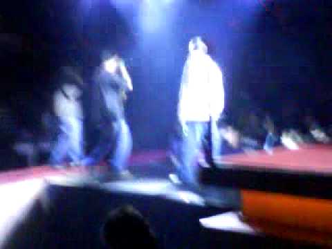 Bitza lansare goana dupa fericire Punk 4 life live club maxx