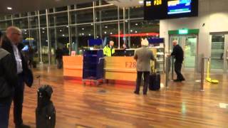 preview picture of video 'Suraj, Aruna & Hari Sharma at Arlanda Int. Airport, Stockholm Sweden Jan 03, 2015'