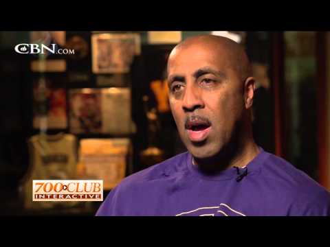 700 Club Interactive: Nine Minutes in Heaven  - Dec 2, 2013