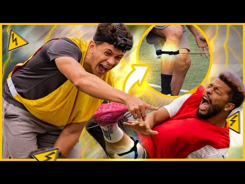 JOGANDO FUTEBOL COM COLEIRA ELETRICA! ⚡