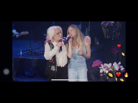 Tanya Tucker & Leann Rimes sing Love Me Like You Used To