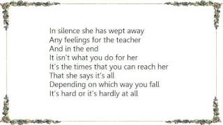 Chalk FarM - Lilly Anne Lyrics