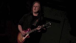 ''SUCKER FOR LOVE'' - ROCKY ATHAS guitar solo with John Mayall