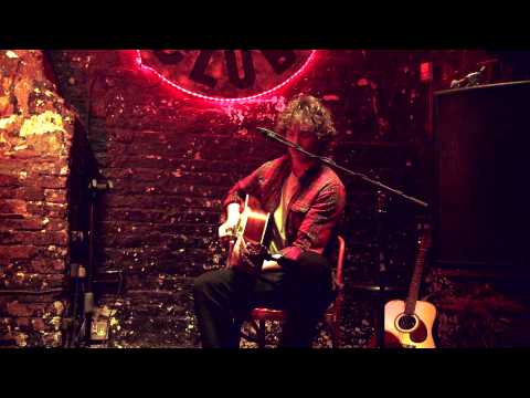 Dan Owen - Walkin Blues (Robert Johnson)