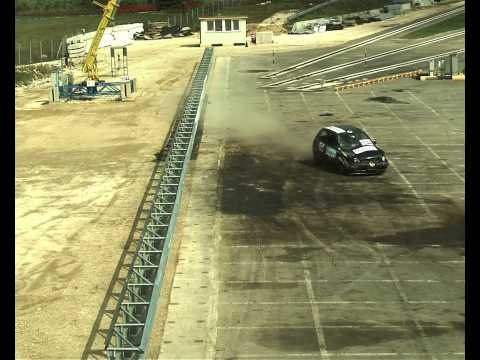 Nuovo guard rail made in Autovie Venete. Crash test