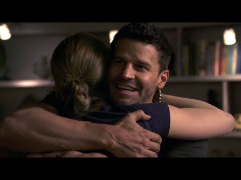 Bones 5x01 - Brennan comes back from Guatemala and meets Booth