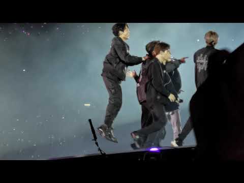 BTS in Paris 190607 ANPANMAN + SO WHAT 1080p fancam