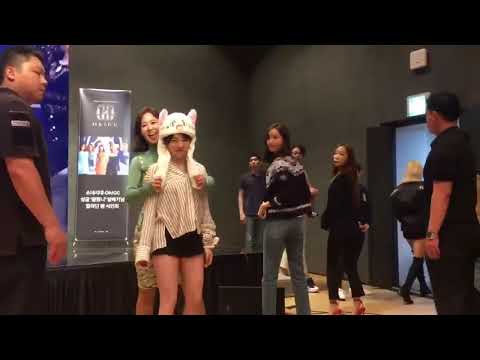 SNSD Cute YulSun (Yuri, Sunny) at the fansign event