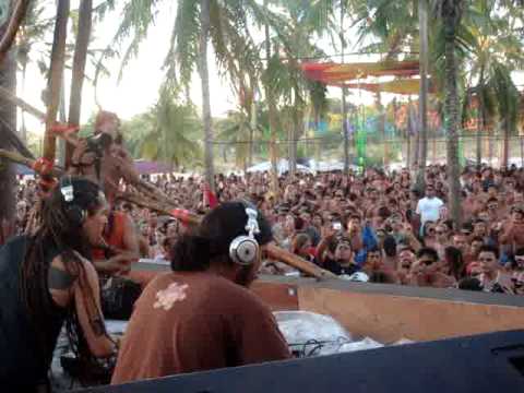 Men II Deep Live set  (Pragmatix + Rica Amaral) @ Universo Paralello 10 - Brasil