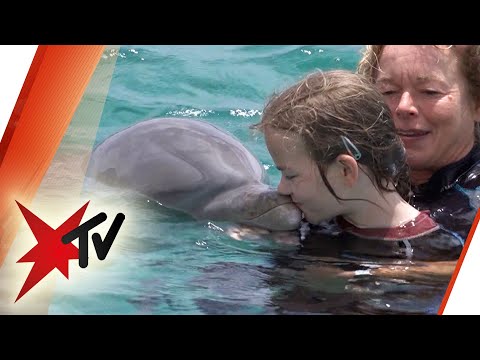 Eva (8) darf nicht schlafen: Hilft ihr die Delfintherapie? | stern TV
